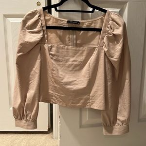 Puffy sleeve top